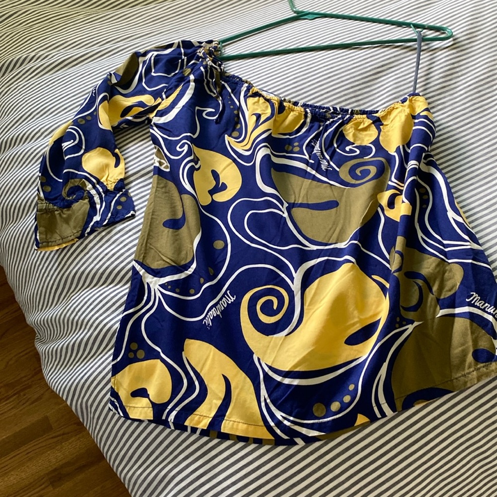 Manuheali’i one shoulder top with drawstring size small